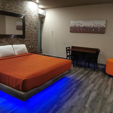 Hotel Plaza Arteaga Monterrey Buitenkant foto