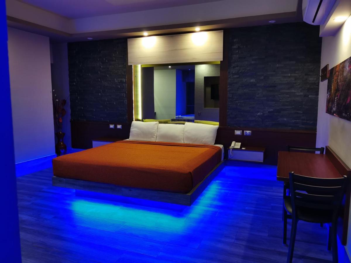 Hotel Plaza Arteaga Monterrey Buitenkant foto