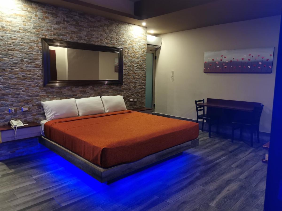 Hotel Plaza Arteaga Monterrey Buitenkant foto