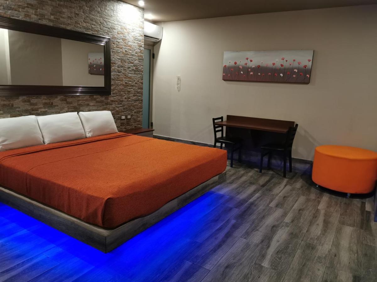 Hotel Plaza Arteaga Monterrey Buitenkant foto